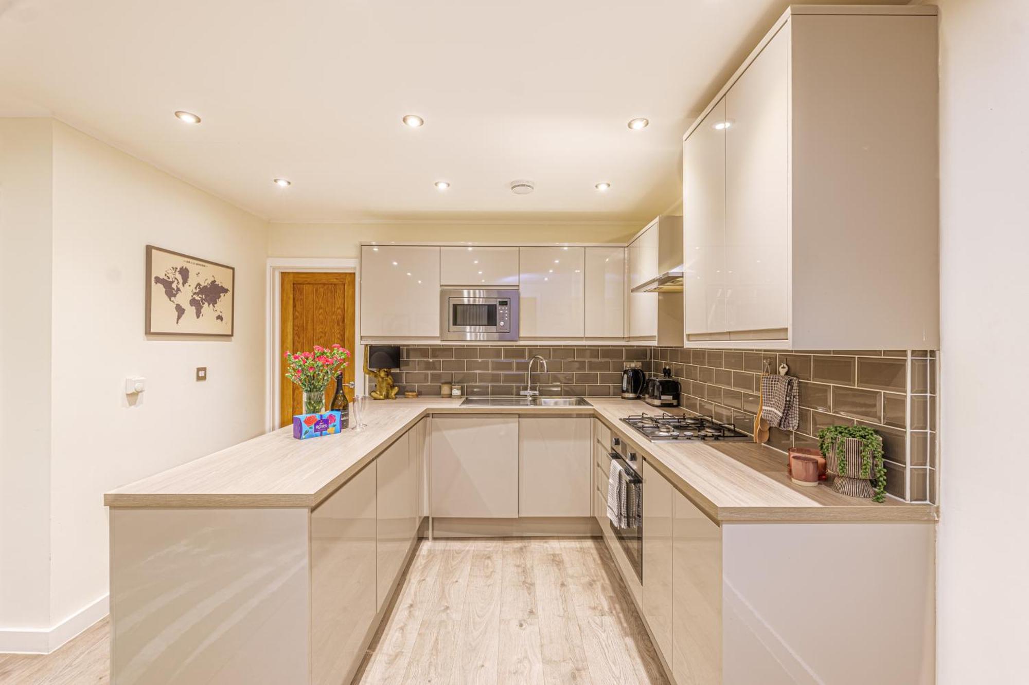 West Residence Бромлі Екстер'єр фото